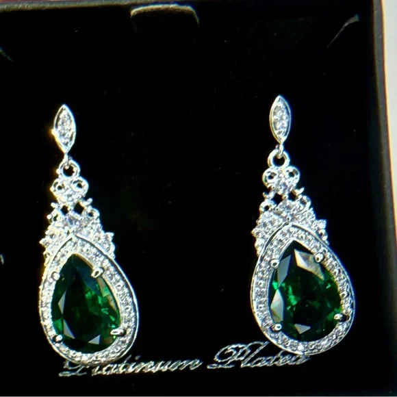 NWT Simulated Emerald, Simulated Diamond Earrings in Silvertone 6.20 ctw NW Box - Picture 6 of 13